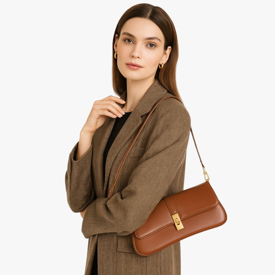 Baguette Bag in Leather