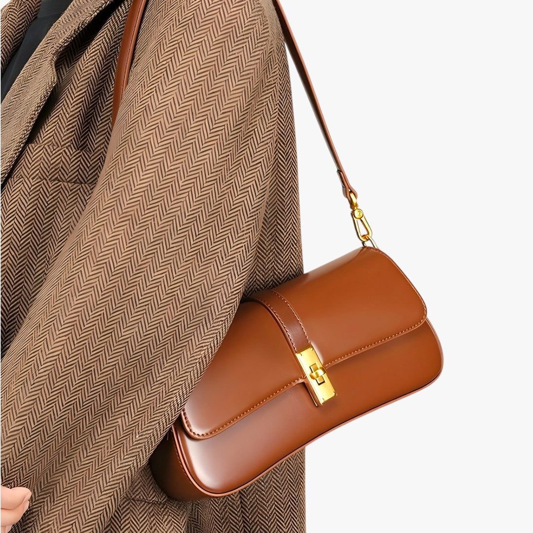 Baguette Bag in Leather